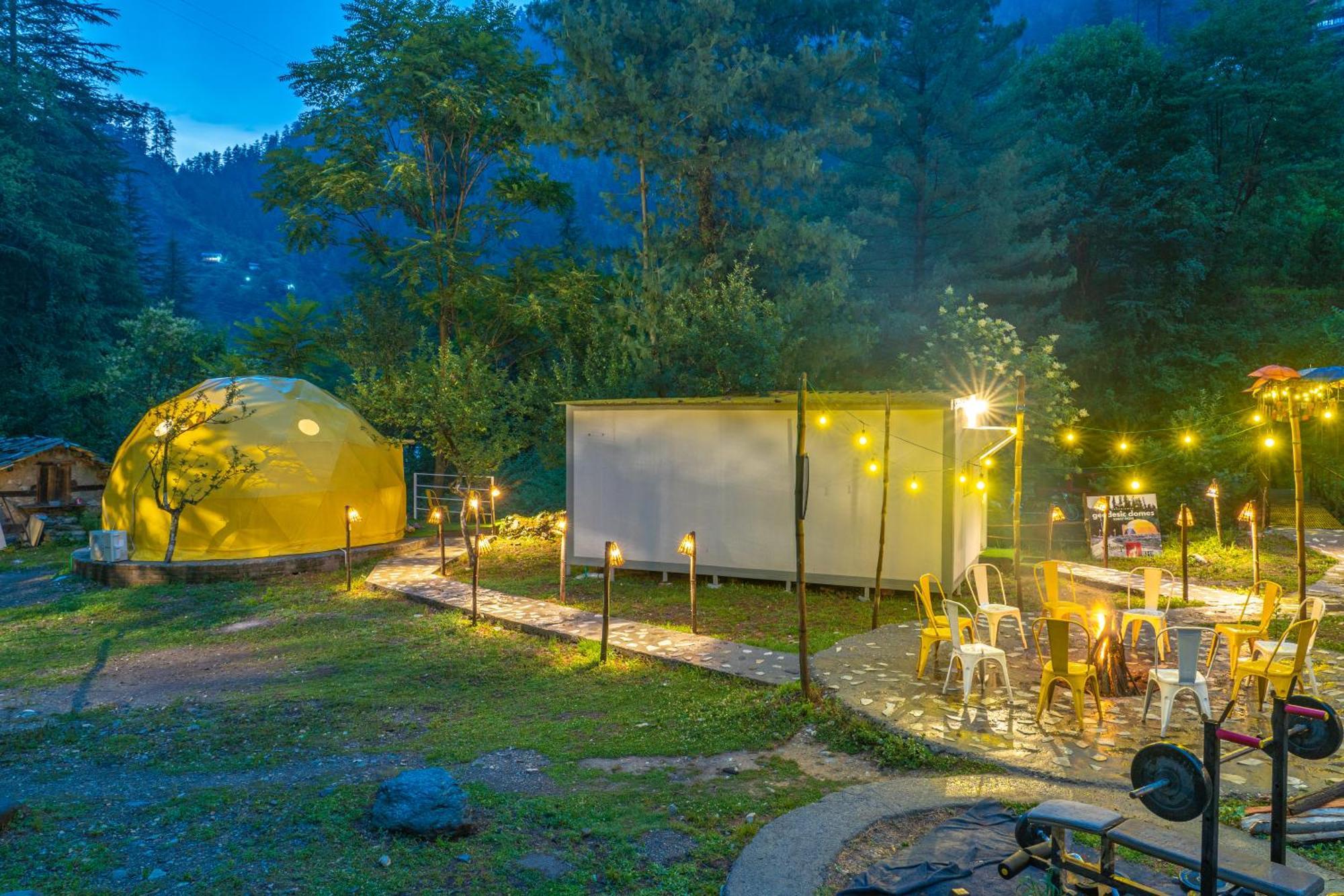 Whoopers Boutique Resort Jibhi ภายนอก รูปภาพ
