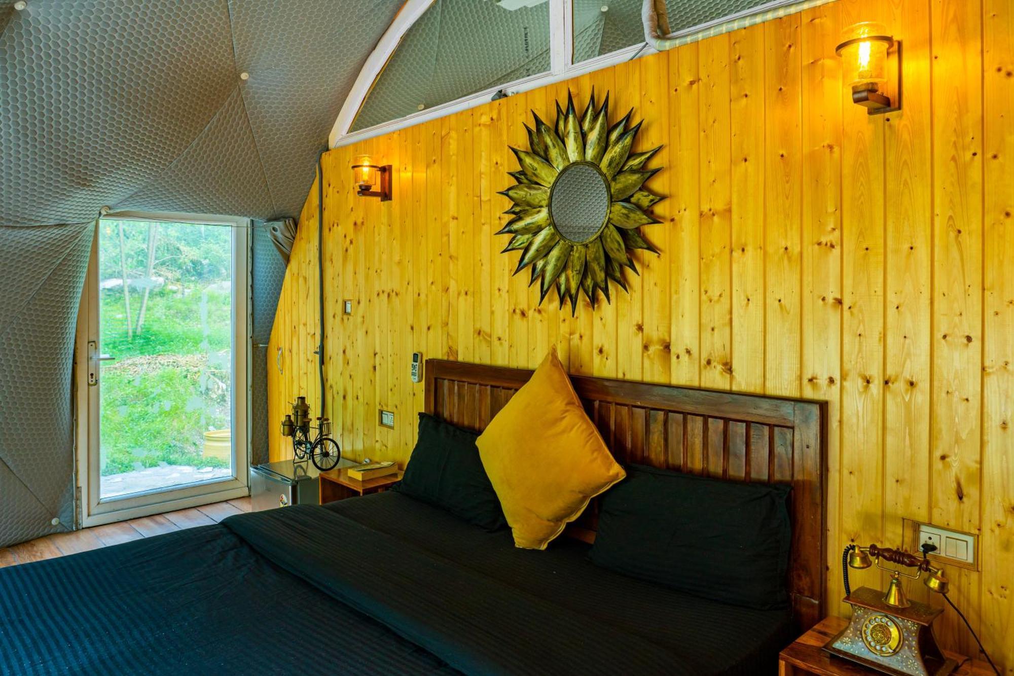 Whoopers Boutique Resort Jibhi ภายนอก รูปภาพ