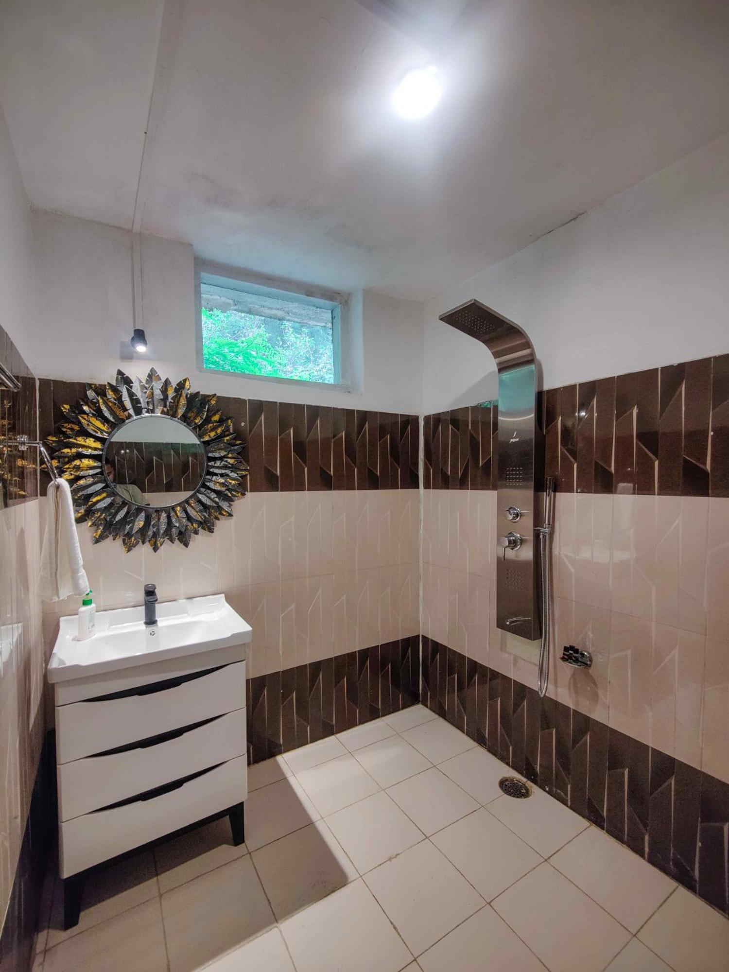 Whoopers Boutique Resort Jibhi ภายนอก รูปภาพ