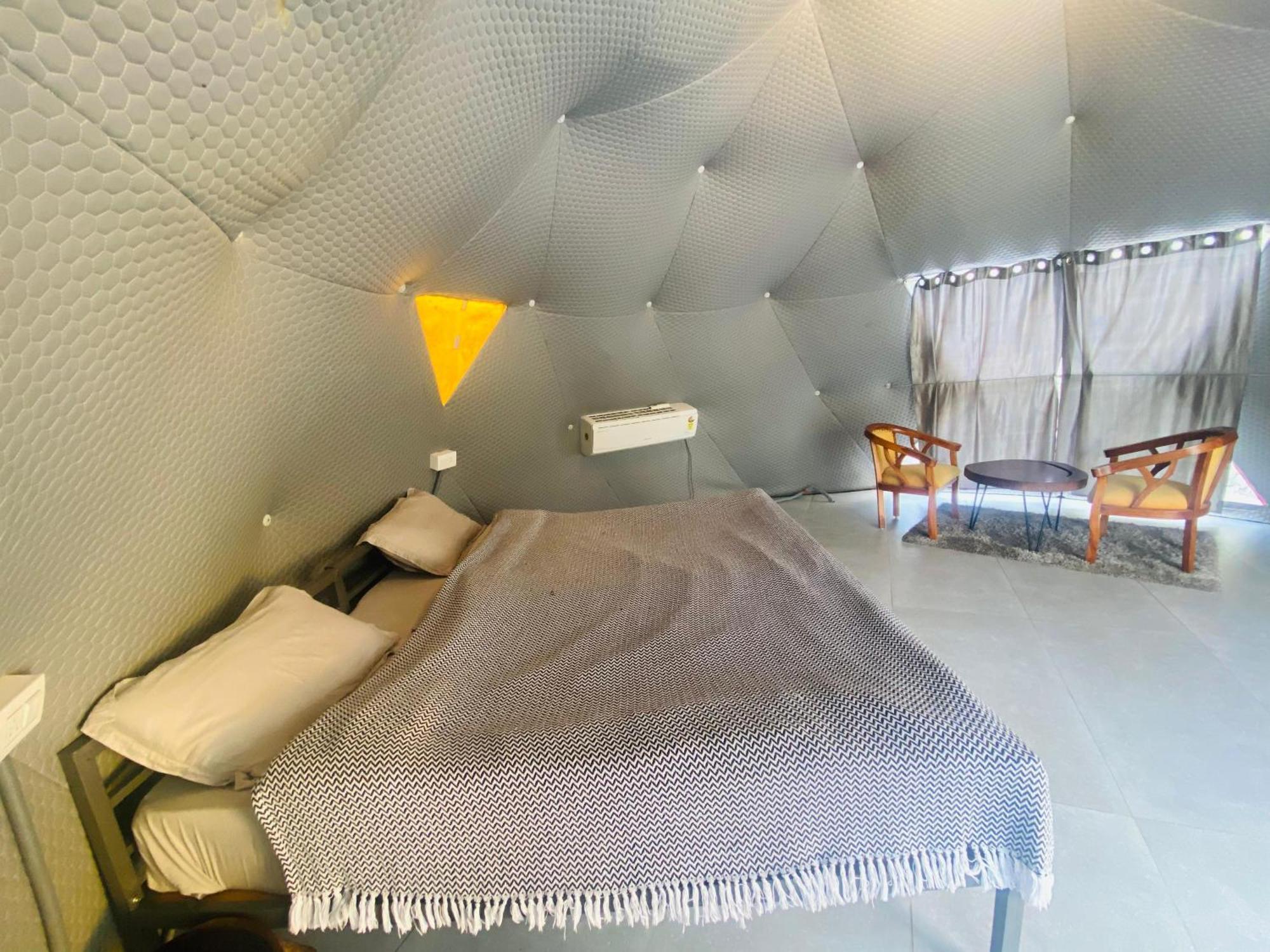 Whoopers Boutique Resort Jibhi ภายนอก รูปภาพ